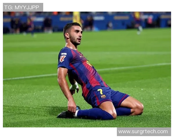 足球明星剧照高清图片欣赏展现球场魅力与风采的精彩瞬间